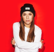 Grimse, singer, known from Elon Musk